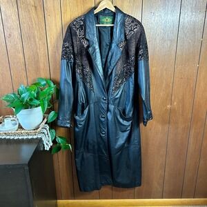 Vintage Avanti Black Leather Jacket with Bronze Lace Inlay Women's‎ Medium